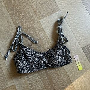 NWT Summersalt The Oasis Tie Shoulder Bikini Top, Black and White Floral, 10